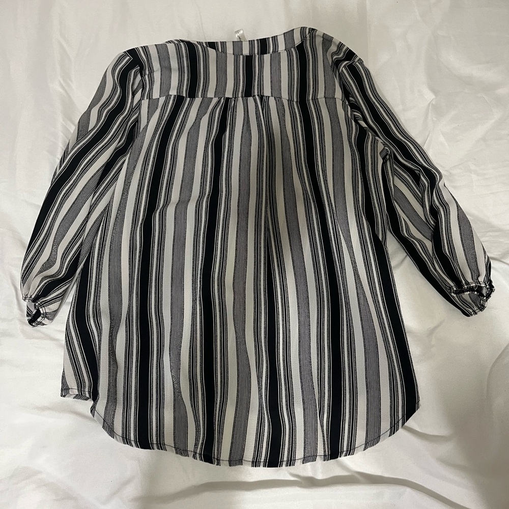 PerSeption Concept Black and White Striped Blouse - Picture 2 of 3
